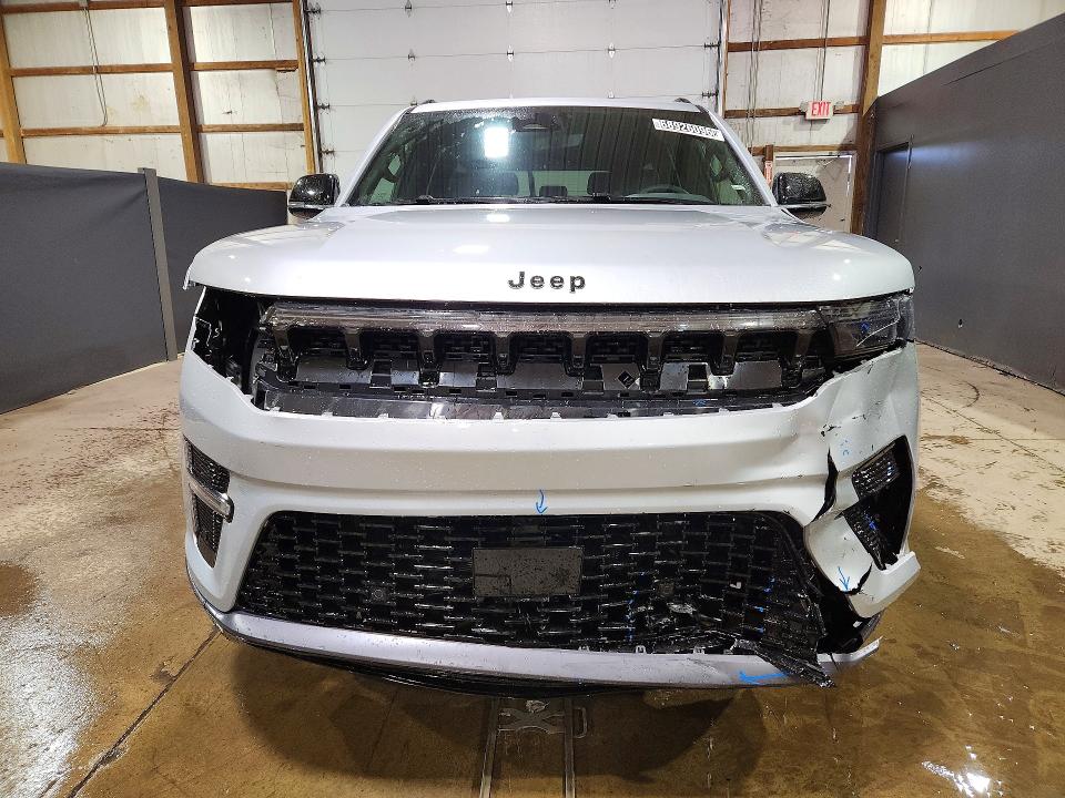 2026 Jeep Grand wagoneer VIN 1C4SJVBPXTS187589 COPART salvage auction — FRONT END, Oh - Certificate Of Title (P), sold $39,000 on 2026-09-16 (photo 5)