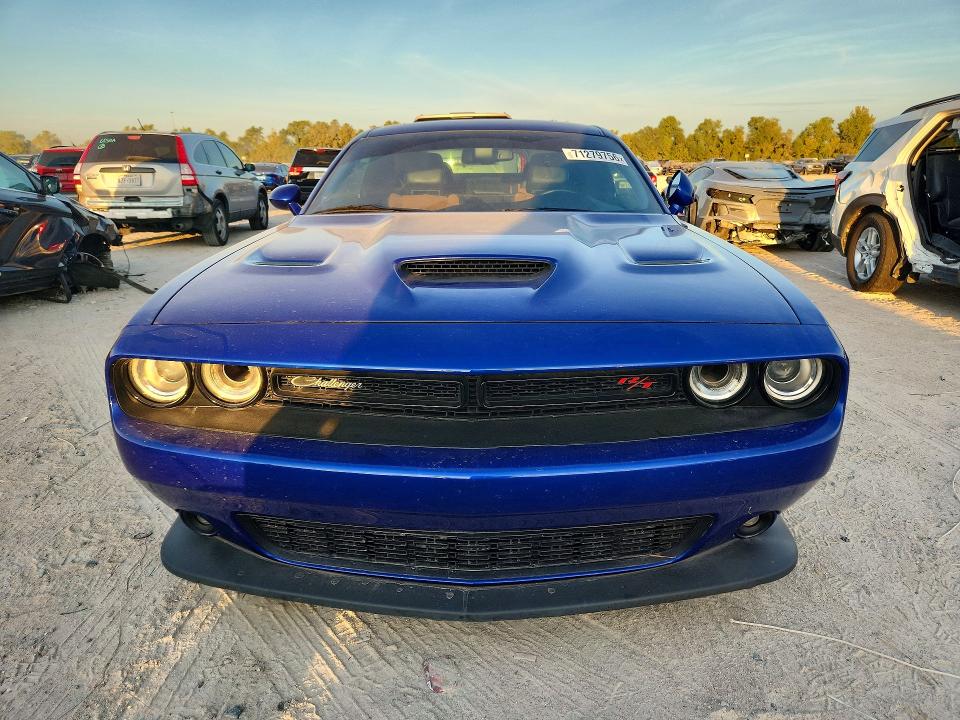 2020 Dodge Challenger VIN 2C3CDZFJ6LH183933 COPART salvage auction — WATER/FLOOD, Salvage Title, sold $11,100 on 2026-10-16 (photo 5)