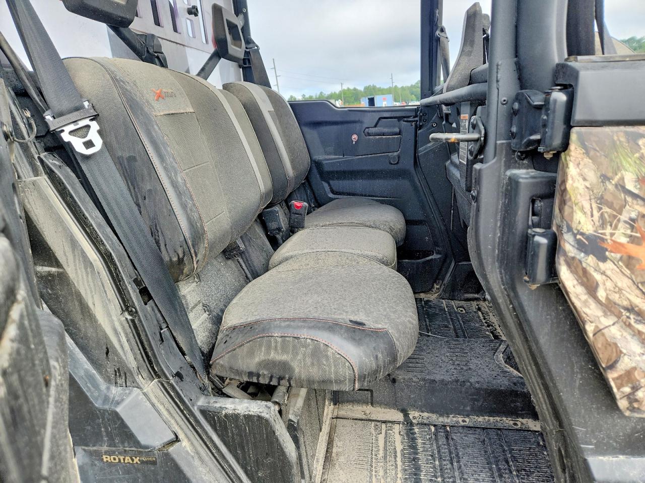 2026 can-am/ brp traxter VIN 3JBKAAX40TK000021 COPART salvage auction — Vandalism, Sb - Salvage Title, sold $16,200 on 2026-09-24 (photo 6)