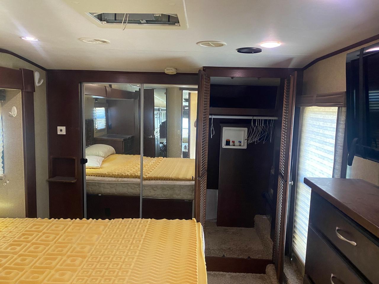 2013 Hrtl VIN 5SFBG3821DE262322 COPART salvage auction — Hail, Ct - Clean Title, sold $7,200 on 2026-09-24 (photo 9)