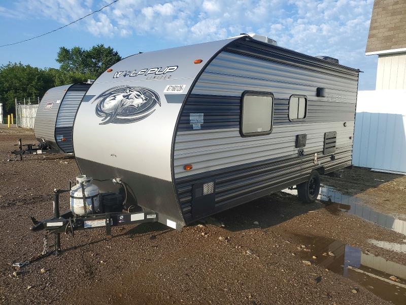 2021 Forest river Wolf pup VIN 5ZT2CKEC7MY015440 COPART salvage auction — ROOF, MI - DEALER ONLY CLEAN TITLE, sold $2,850 on 2026-10-13 (photo 2)