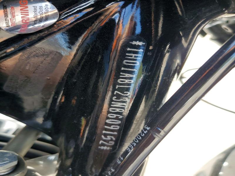 2022 Harley-davidson Street glide VIN 1HD1ABL23NB609152 COPART salvage auction — SIDE, Salvage Title, sold $8,200 on 2026-09-11 (photo 9)