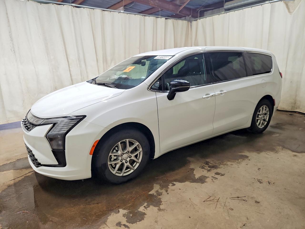 2027 Chrysler Pacifica VIN 2C4RC1BG9VR579453 — COPART salvage auction photo
