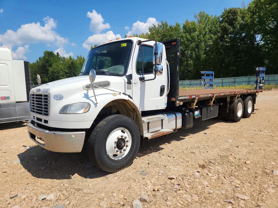 2016 Freightliner M2 VIN 1FVHCYCY0GHHD1519 — COPART salvage auction photo