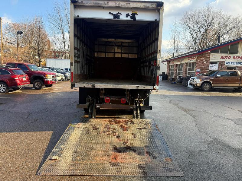 2013 Hino 258/268 VIN 5PVNE8JT8D4S55122 COPART salvage auction — NORMAL WEAR, MA - CERTIFICATE OF TITLE (P), sold $1,650 on 2026-09-23 (photo 6)
