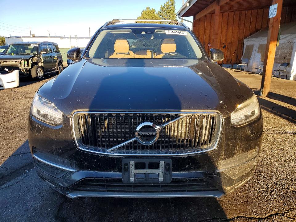 2016 Volvo Xc90 VIN YV4A22PK3G1041581 COPART salvage auction — MINOR DENT/SCRATCHES, CO - DIS/DLR/EXP ONLY CLEAN TITLE, sold $0 on 2026-09-16 (photo 5)