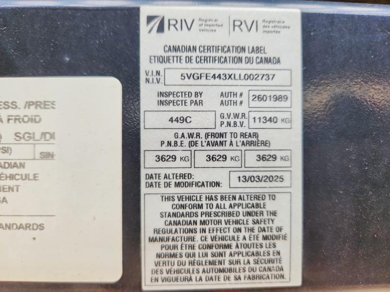 2020 VIN 5VGFE443XLL002737 COPART salvage auction — NORMAL WEAR, AB - BOS - ACTIVE, sold $15,000 on 2026-09-10 (photo 9)