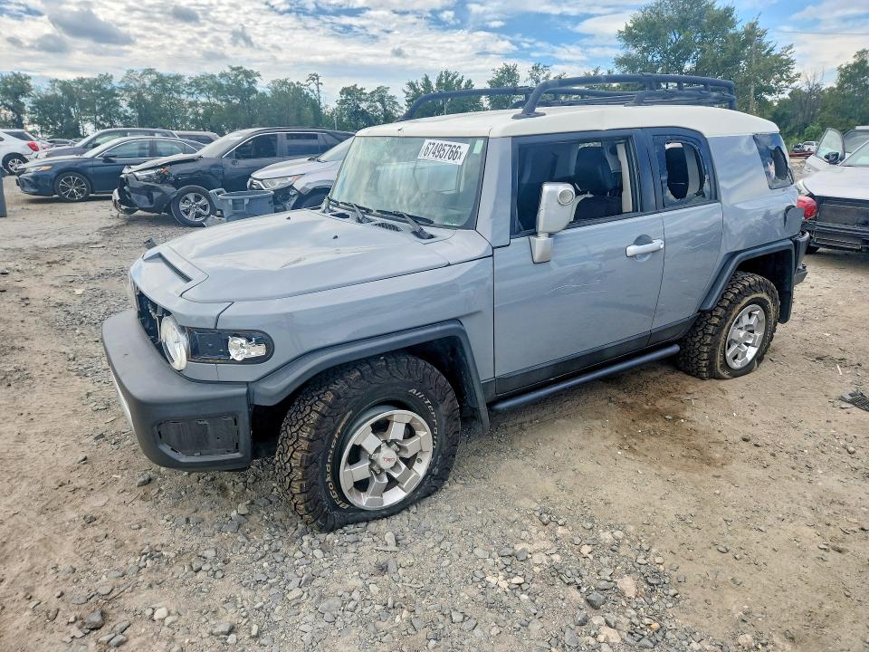 2014 Toyota Fj cruiser VIN JTEBU4BF4EK193167 — COPART salvage auction photo