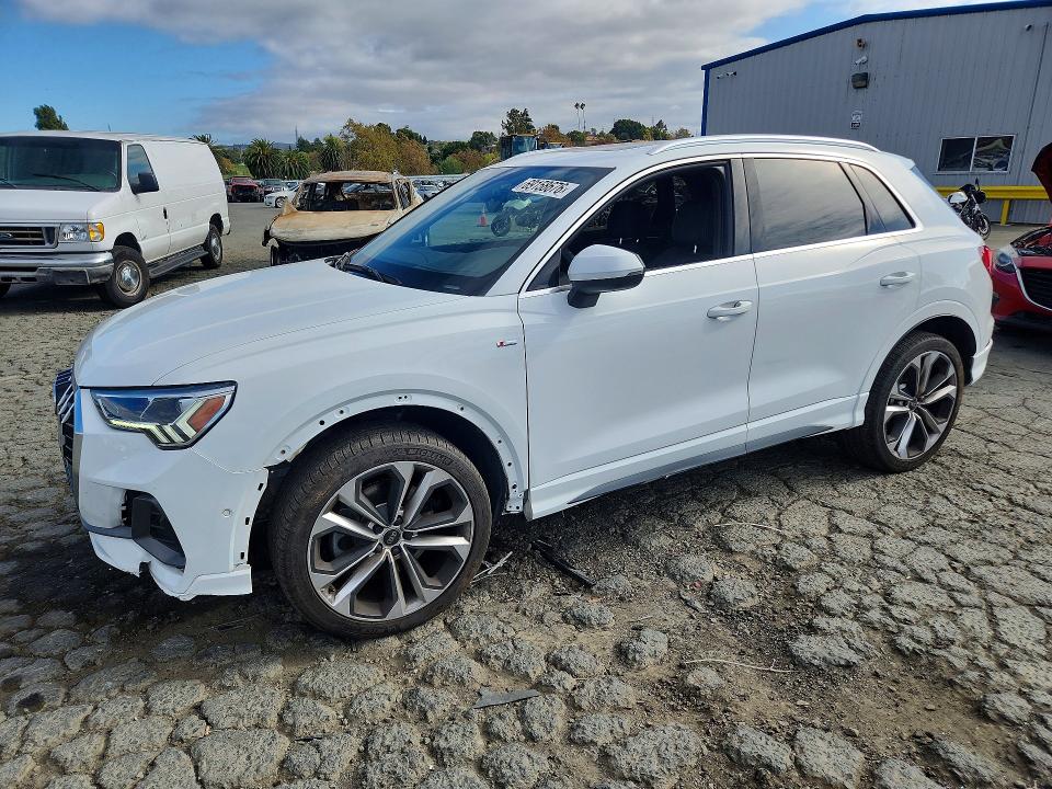 2020 Audi Q3 VIN WA1FECF3XL1024071 — COPART salvage auction photo