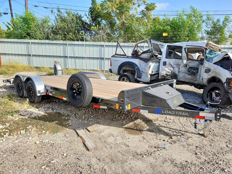 2026 Load trail Unknown VIN 3ESCH202XT4008710 COPART salvage auction — MINOR DENT/SCRATCHES, TN - CERTIFICATE OF TITLE (P), sold $3,200 on 2026-10-09 (photo 4)
