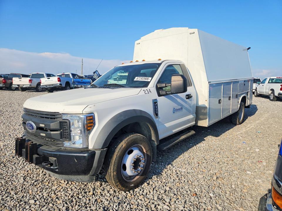 2019 Ford F-550 VIN 1FDUF5GY3KEE36996 — COPART salvage auction photo