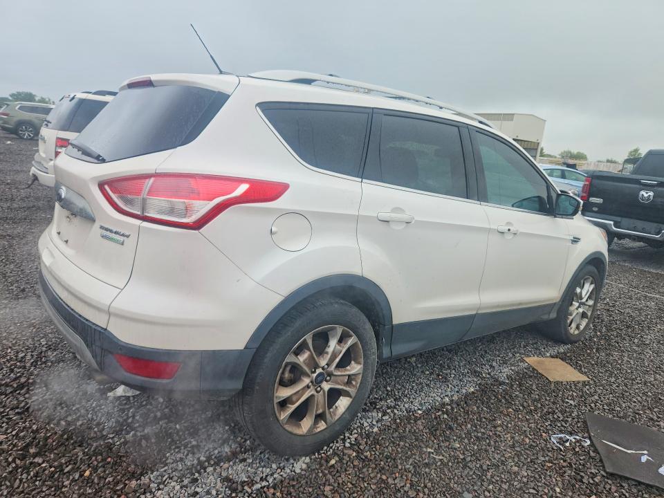 2015 Ford Escape VIN 1FMCU0J9XFUB93916 COPART salvage auction — MECHANICAL, KS - DEALER ONLY CLEAN TITLE, sold $550 on 2026-09-29 (photo 3)