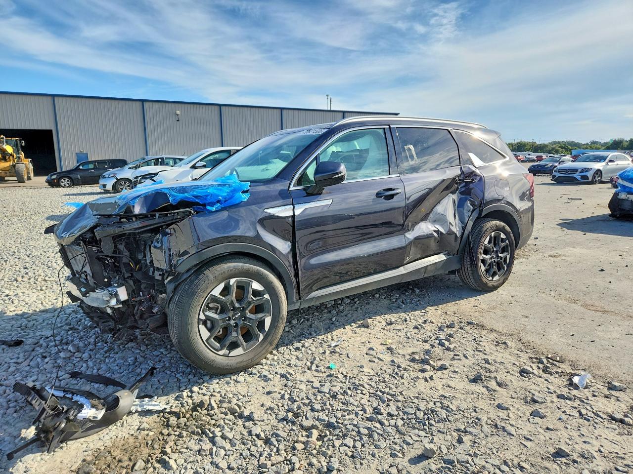 2025 Kia Sorento VIN 5XYRL4JC6SG382319 — COPART salvage auction photo