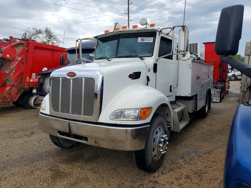 2008 Peterbilt 340 VIN 2XPRAN8X68M765634 — COPART salvage auction photo