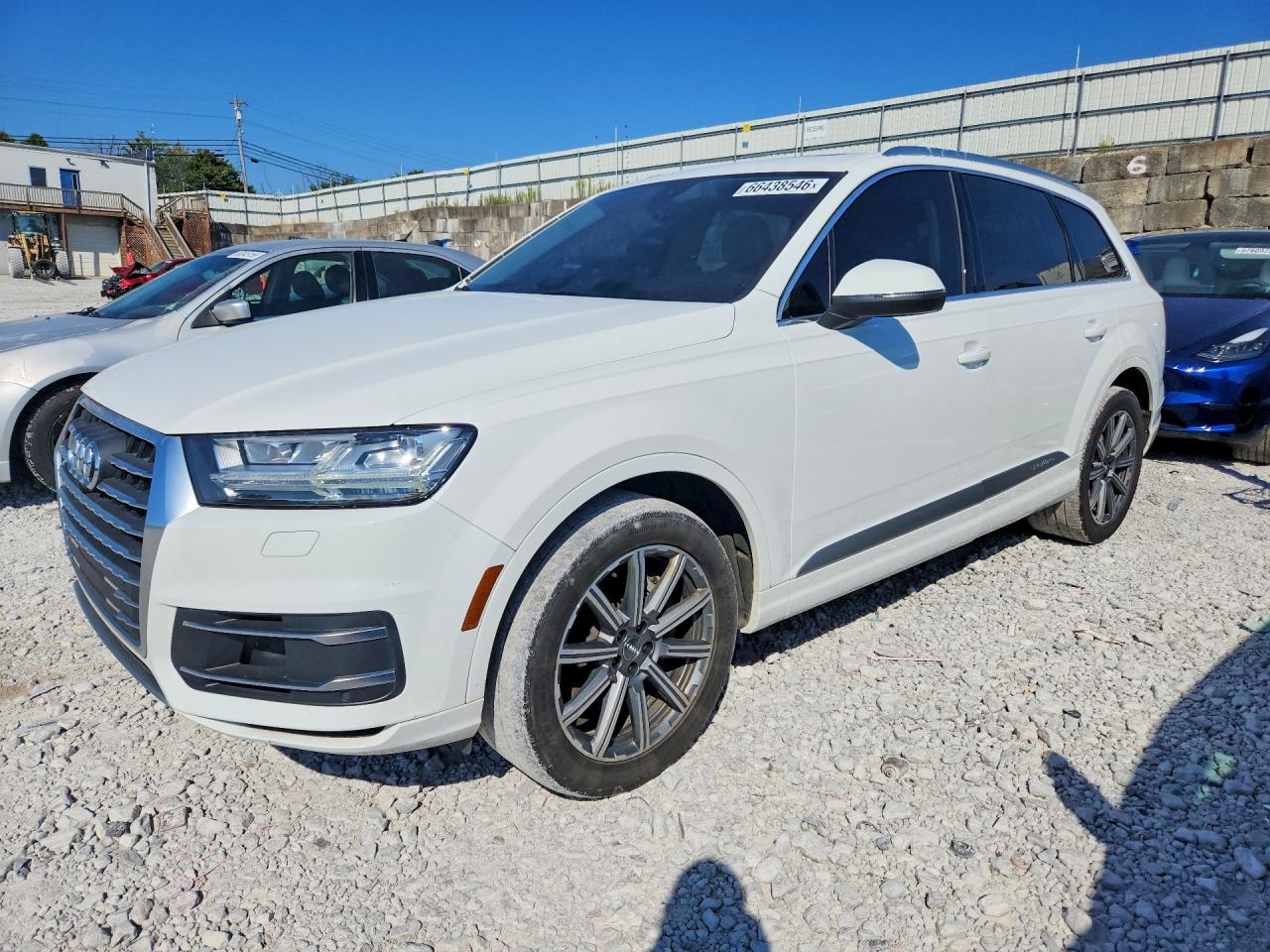 2019 Audi Q7 VIN WA1LAAF71KD001622 — COPART salvage auction photo