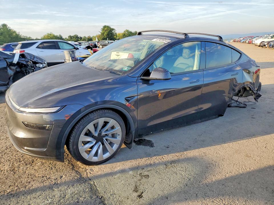 2026 Tesla Model y VIN 7SAYGDEE8TF531868 — COPART salvage auction photo