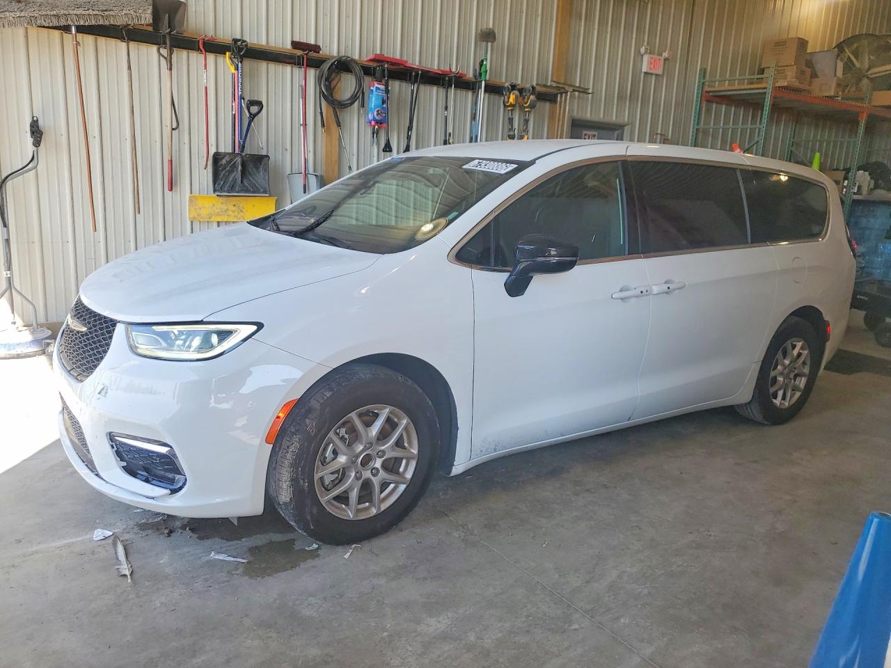 2025 Chrysler Pacifica VIN 2C4RC1BG1SR540903 — COPART salvage auction photo