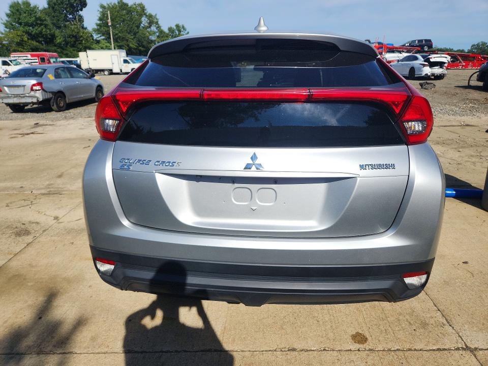 2020 Mitsubishi ECLIPSE VIN JA4AT3AA0LZ028931 COPART salvage auction — MINOR DENT/SCRATCHES, MI - CERTIFICATE OF TITLE, sold $1,750 on 2026-09-18 (photo 6)