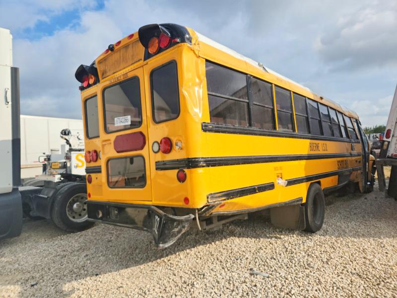 2024 Ic VIN 4DRBUC8N2RB777310 COPART salvage auction — ROLLOVER, TX - SALVAGE VEHICLE TITLE, sold $5,000 on 2026-09-24 (photo 4)