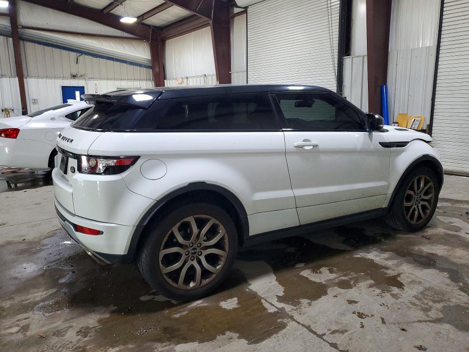 2012 Land Rover Range Rover VIN SALVT1BG2CH646071 COPART salvage auction — MINOR DENT/SCRATCHES, Salvage Title, sold $3,048 on 2026-09-15 (photo 3)