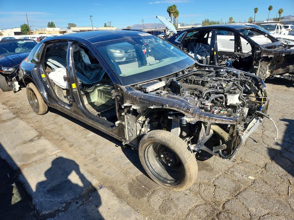 2026 Genesis G90 VIN KMTFC4SD2TU057307 COPART salvage auction — STRIPPED, CA - CERTIFICATE OF TITLE, sold $13,400 on 2026-10-20 (photo 4)