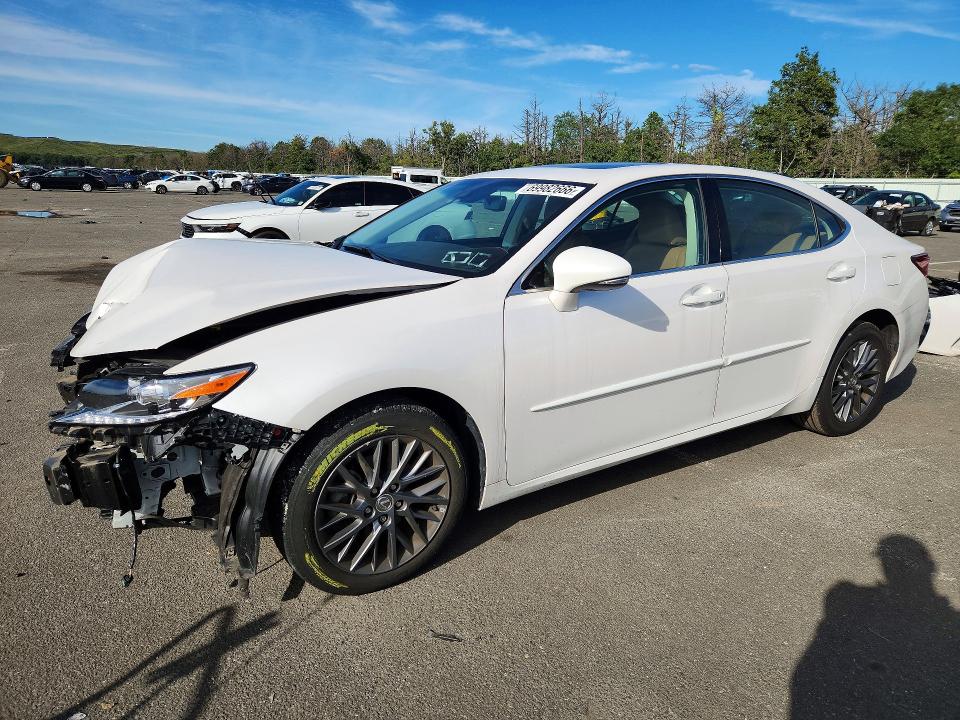 2018 Lexus ES VIN 58ABK1GG1JU097963 — COPART salvage auction photo