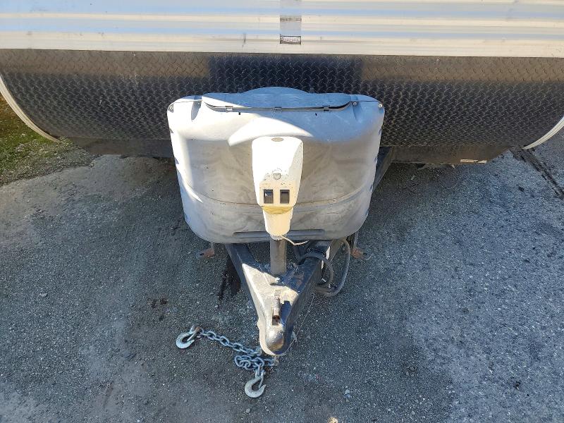 2013 Dutchmen Dutchman VIN 47CTCLN20DT210391 COPART salvage auction — VANDALISM, WA - BILL OF SALE, sold $375 on 2026-10-02 (photo 7)