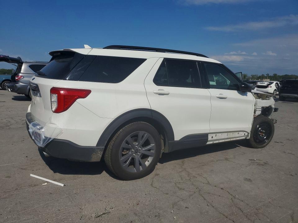 2023 Ford Explorer VIN 1FMSK7DH9PGB00607 COPART salvage auction — FRONT END, TN - SALVAGE CERTIFICATE, sold $9,000 on 2026-10-05 (photo 3)
