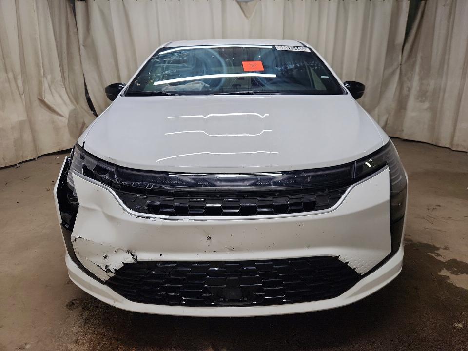 2027 Chrysler Pacifica VIN 2C4RC1BG9VR579453 COPART salvage auction — FRONT END, LA - CERTIFICATE OF TITLE, sold $12,100 on 2026-09-14 (photo 5)