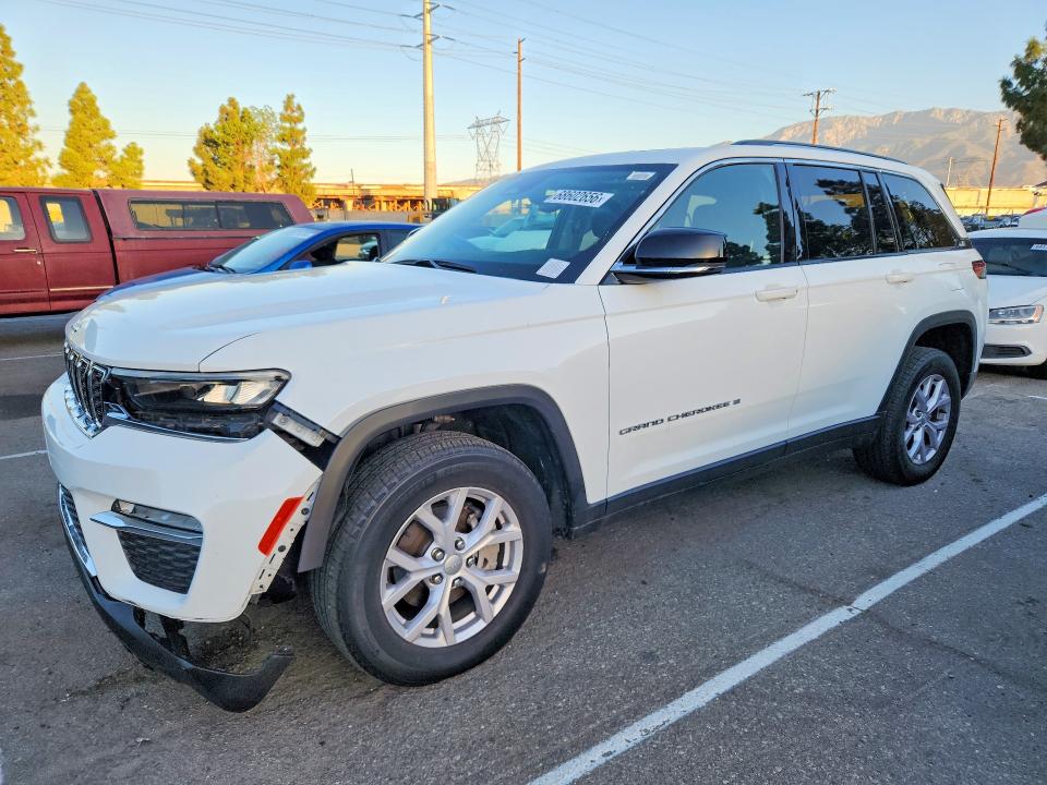 2022 Jeep Cherokee VIN 1C4RJHBG0N8538218 — COPART salvage auction photo