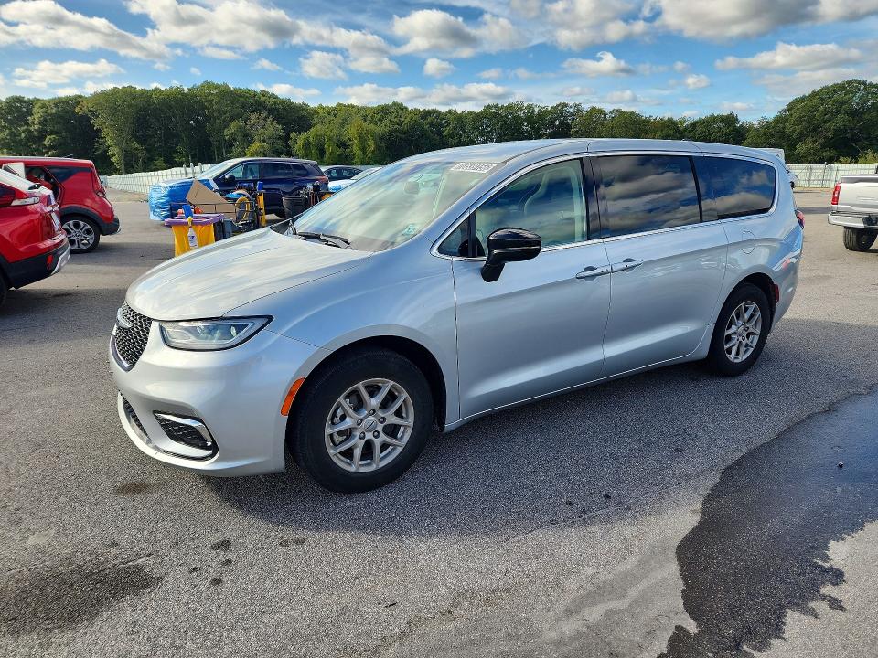2024 Chrysler Pacifica VIN 2C4RC1BG0RR179870 — COPART salvage auction photo