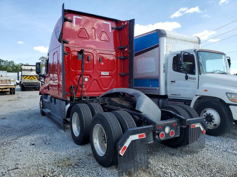 2020 Freightliner Cascadia 126 VIN 3AKJHHDR4LSLJ8059 COPART salvage auction — MECHANICAL, OK - CERTIFICATE OF TITLE (P), sold $14,000 on 2026-09-15 (photo 2)