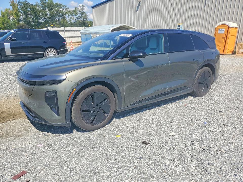 2026 Lucid Gravity VIN 7UUG1GHJ6TA044245 — COPART salvage auction photo