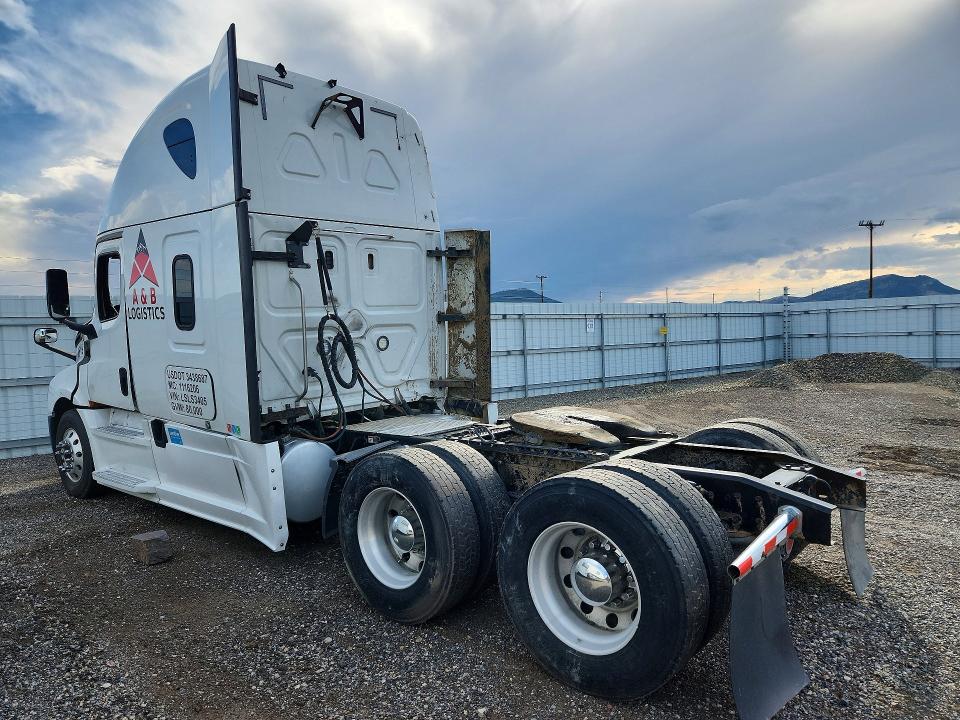 2020 Freightliner Cascadia VIN 3AKJHHDR0LSLS3405 COPART salvage auction — SIDE, MT - SALVAGE CERTIFICATE OF A VEHIC, sold $7,625 on 2026-09-11 (photo 2)