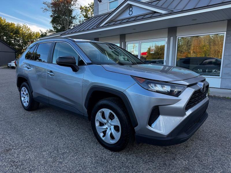 2019 Toyota Rav4 VIN JTMF1RFVXKD012957 — COPART salvage auction photo
