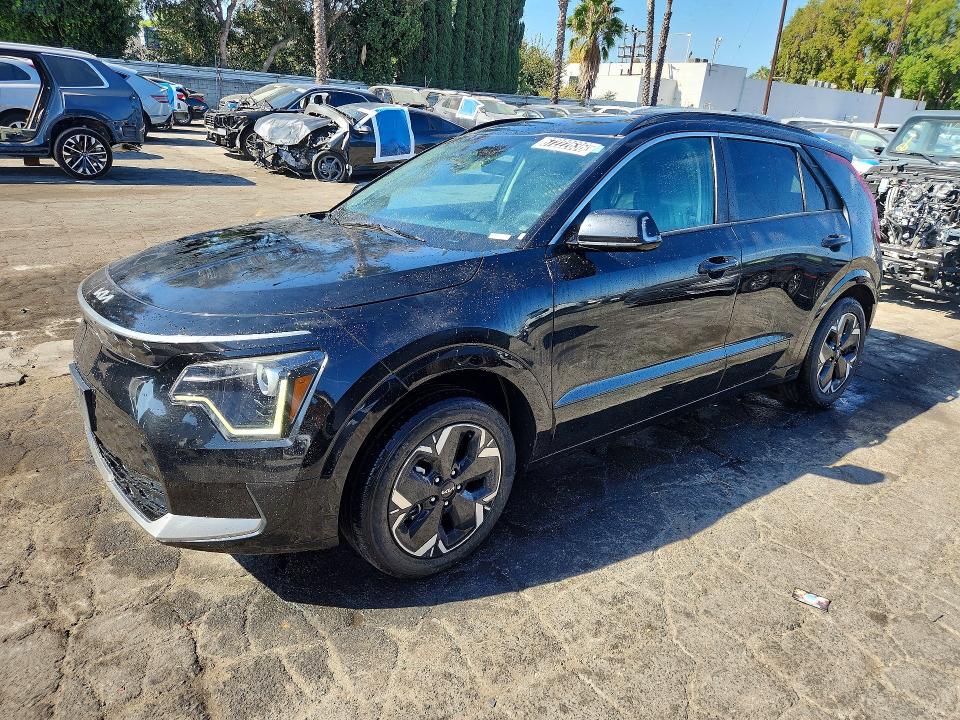 2023 Kia Niro VIN KNDCR3L17P5027962 — COPART salvage auction photo