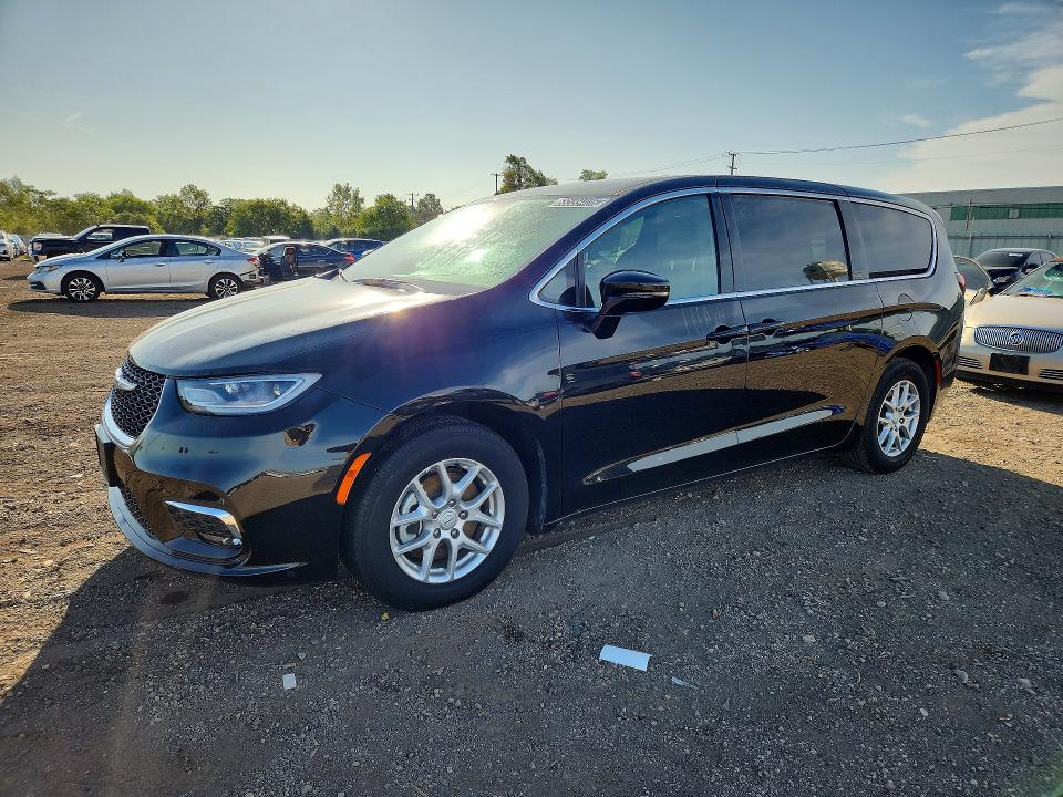 2026 Chrysler Pacifica VIN 2C4RC1BG1TR212513 — COPART salvage auction photo