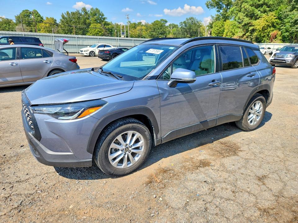 2023 Toyota Corolla cross VIN 7MUCAAAG8PV038200 — COPART salvage auction photo