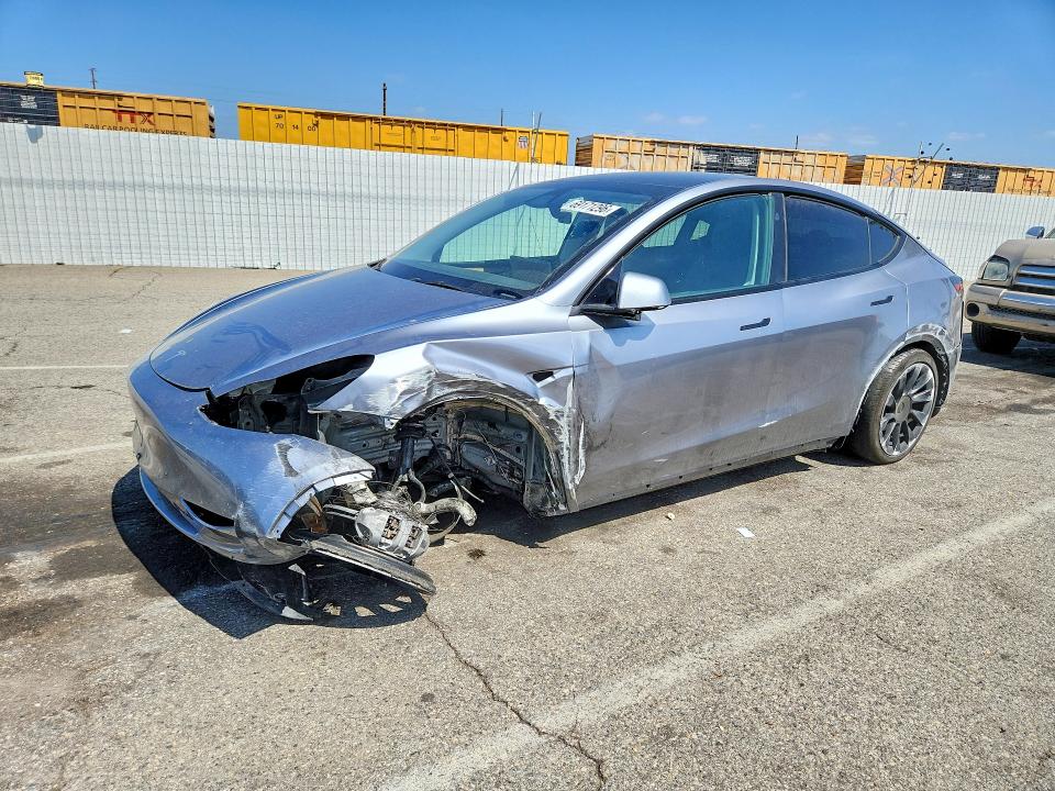 2024 Tesla Model y VIN 7SAYGDEE8RA293980 — COPART salvage auction photo