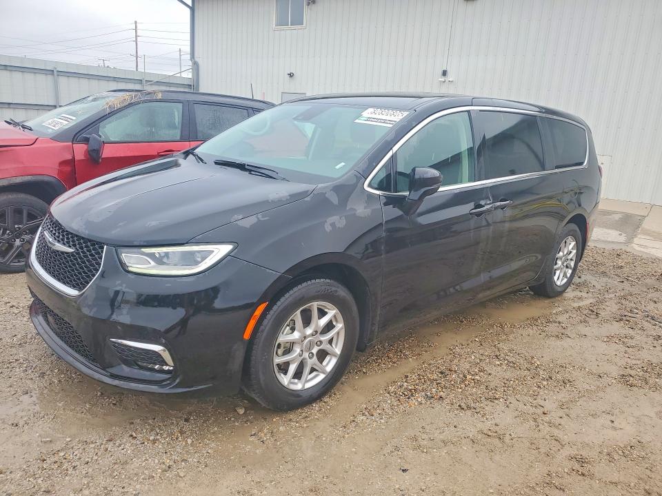 2024 Chrysler Pacifica VIN 2C4RC1BG2RR140374 — COPART salvage auction photo