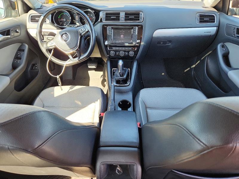 2016 Volkswagen Jetta VIN 3VW637AJ0GM390202 COPART salvage auction — REAR END, CA - DIS/DLR/EXP ONLY CLEAN TITLE, sold $475 on 2026-09-30 (photo 8)