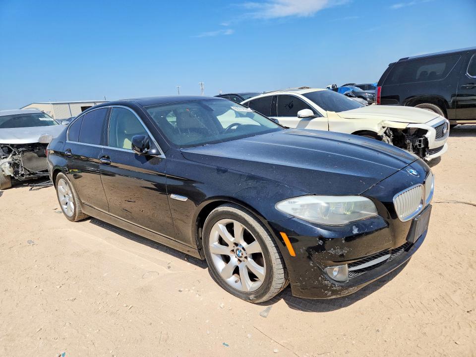 2011 BMW 5 series VIN WBAFR9C53BC758571 COPART salvage auction — MINOR DENT/SCRATCHES, Tx - Certificate Of Title, sold $775 on 2026-10-08 (photo 4)
