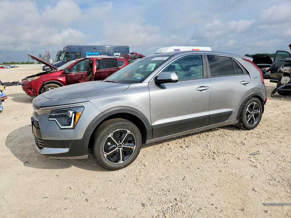 2026 Kia Niro VIN KNDCP3LE3T5361361 — COPART salvage auction photo