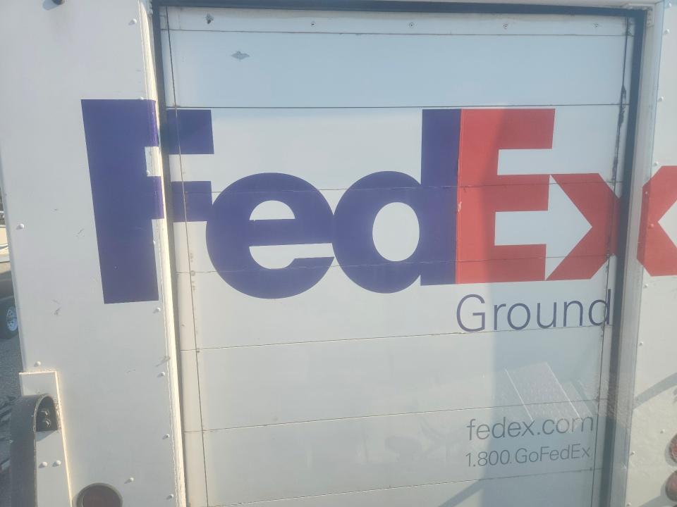 1999 International 1000 VIN 1HTMGABM5XA020710 COPART salvage auction — STRIPPED, Tx - Certificate Of Title (P), sold $200 on 2026-09-10 (photo 6)