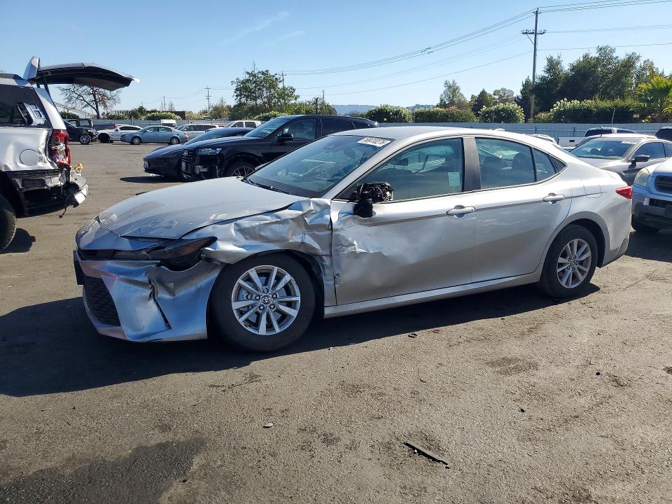 2025 Toyota Camry VIN 4T1DBADK7SU002851 — COPART salvage auction photo