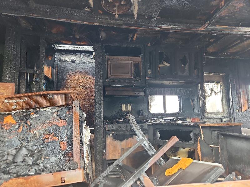 2016 Keystone Hideout VIN 4YDT26R23G7209410 COPART salvage auction — Burn Interior, LA - CERT OF TITLE-SALVAGE, sold $90 on 2026-09-30 (photo 9)
