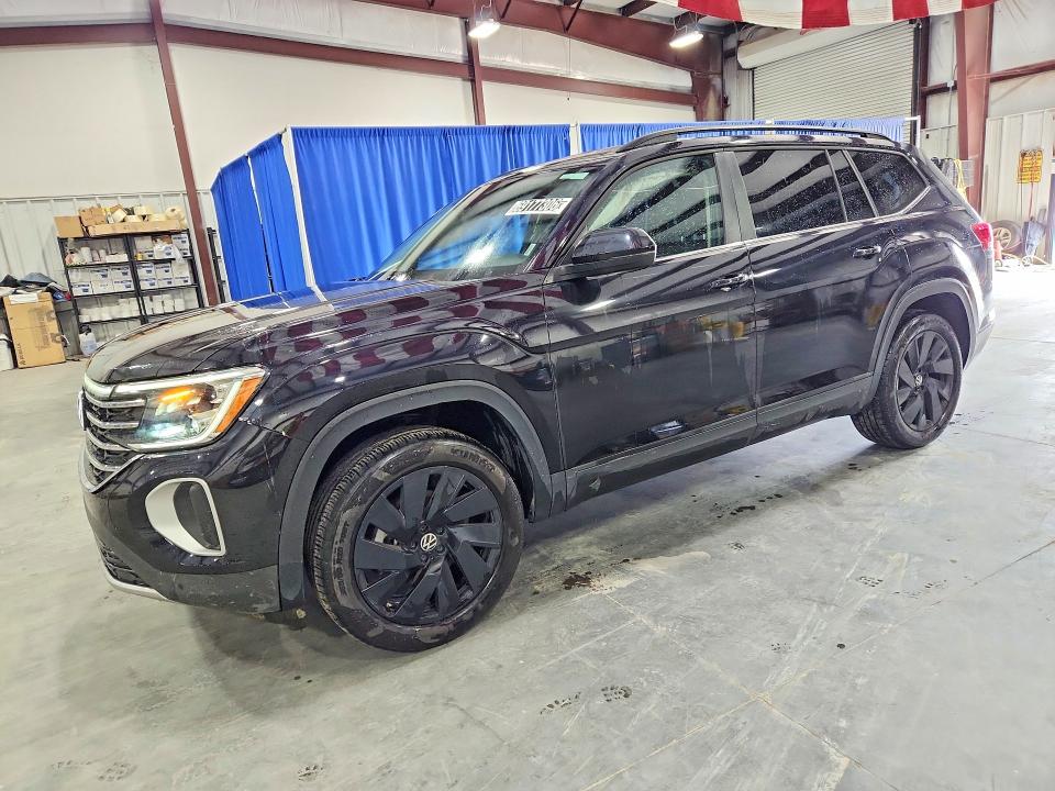 2025 Volkswagen Atlas VIN 1V2HR2CA8SC574290 — COPART salvage auction photo