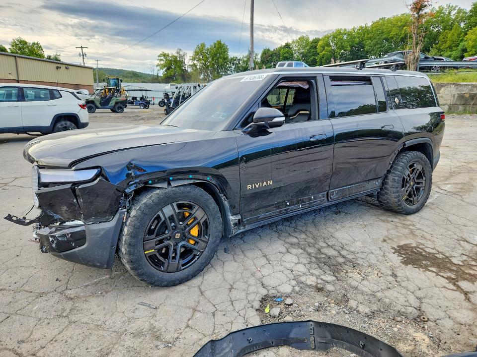 2023 Rivian R1s VIN 7PDSGABA7PN018355 — COPART salvage auction photo