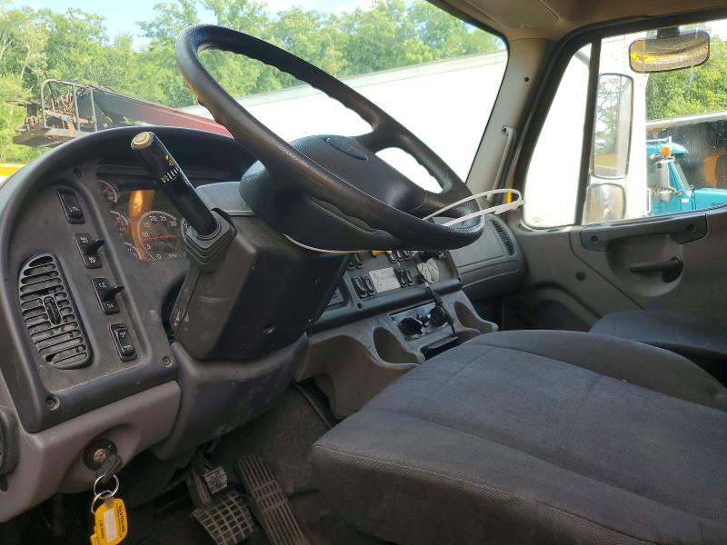2024 Frht - freightliner VIN 3ALACWFE2RDVG0561 COPART salvage auction — BURN, MA - CERT OF TITLE-SALVAGE, sold $7,200 on 2026-09-30 (photo 8)