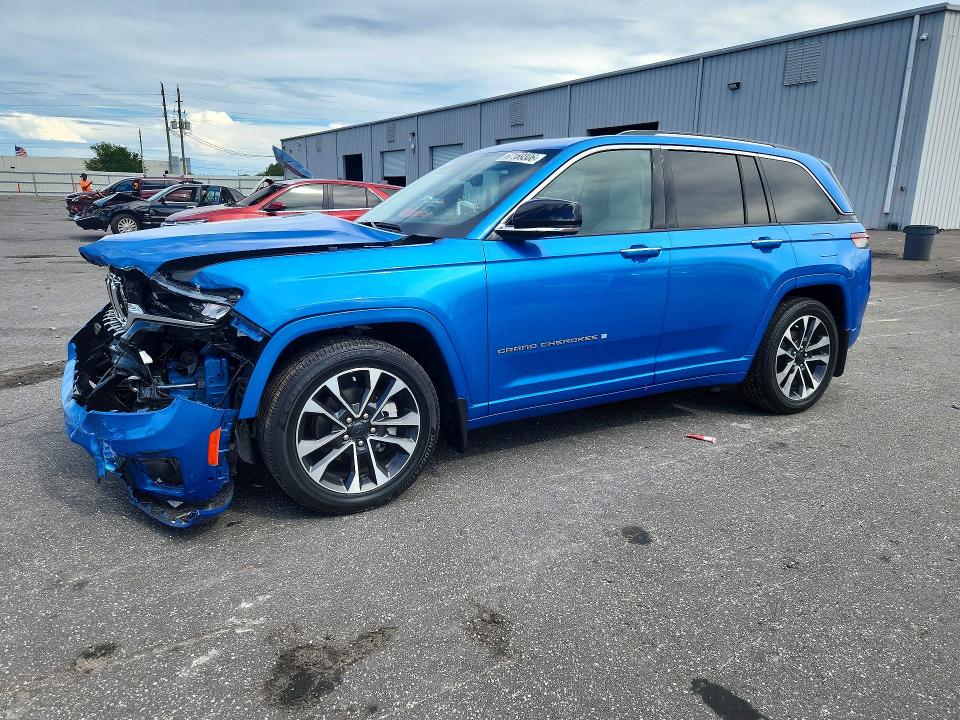 2023 Jeep Cherokee VIN 1C4RJHDG2P8762574 — COPART salvage auction photo